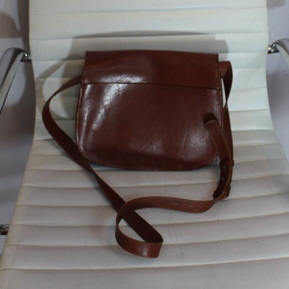 Lucky Brand Genuine Leather Messenger Crossbody Shoulder  Ruby Red bag - Picture 4 of 10